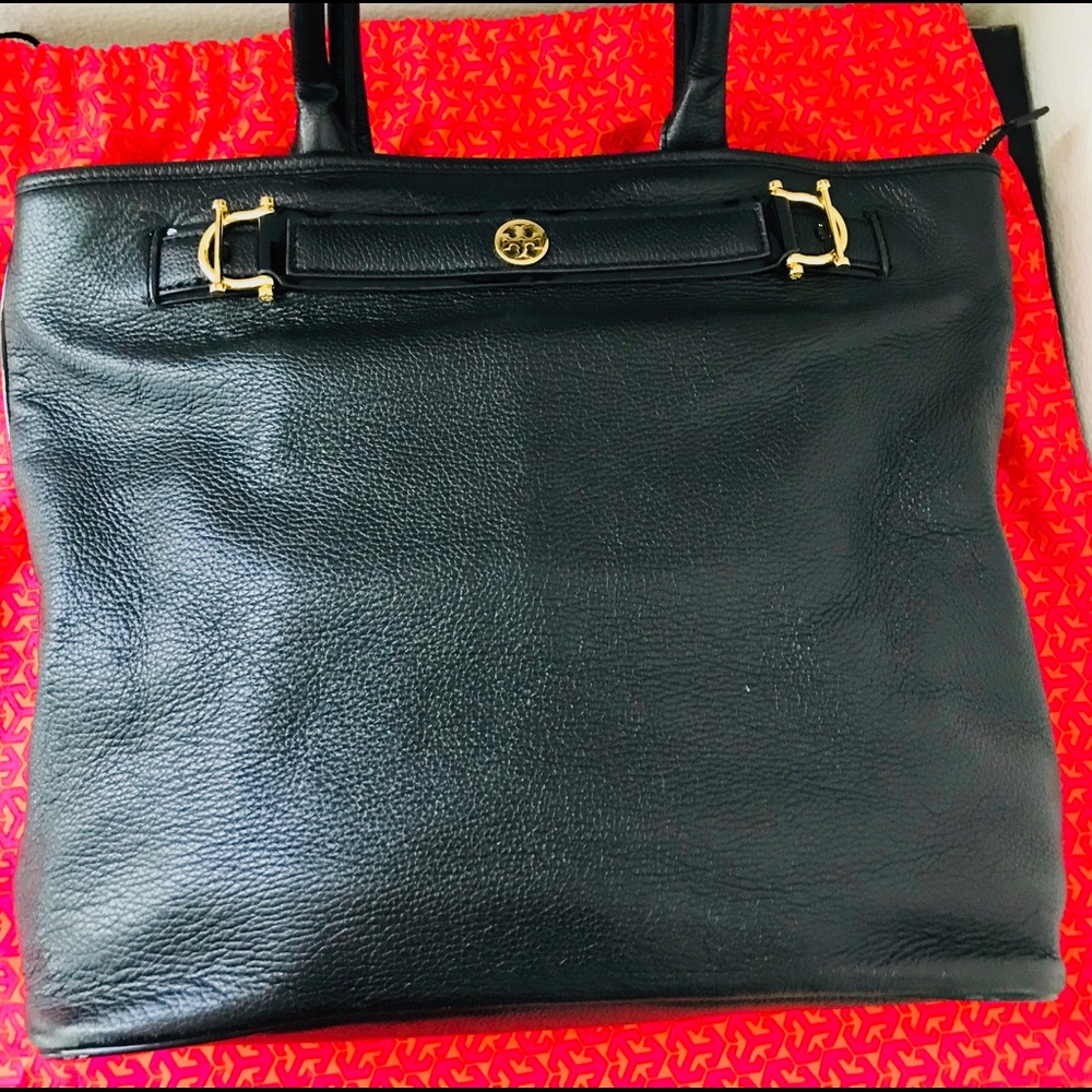 🌸SALE🌸 Tory Burch Black Tote